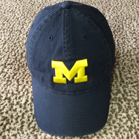 Other - University of Michigan Wolverines Fitted Hat/Cap/Baseball Cap S/M